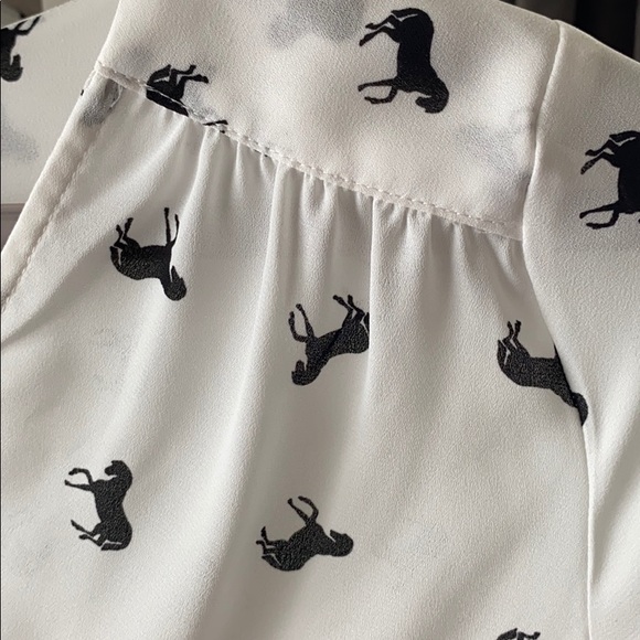 Cute white Blouse - Picture 4 of 5